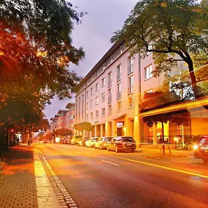 Western Macrander Dresden