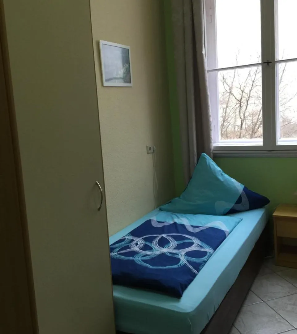 Hostel Zimmerfrei-Dresden Mit Bad-Minikuche Self Check In 24-7 Germany