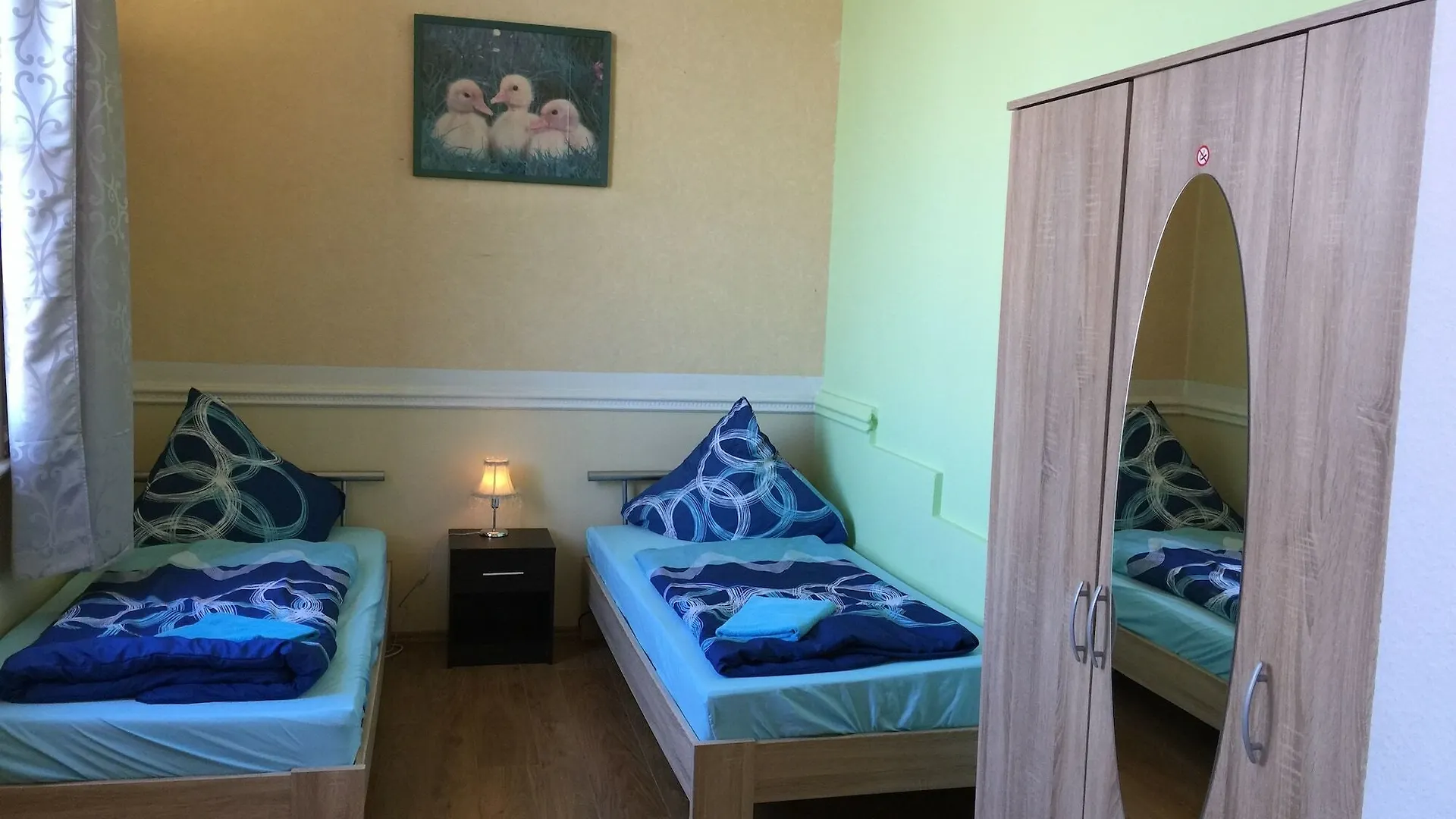 Hostel Zimmerfrei-Dresden Mit Bad-Minikuche Self Check In 24-7